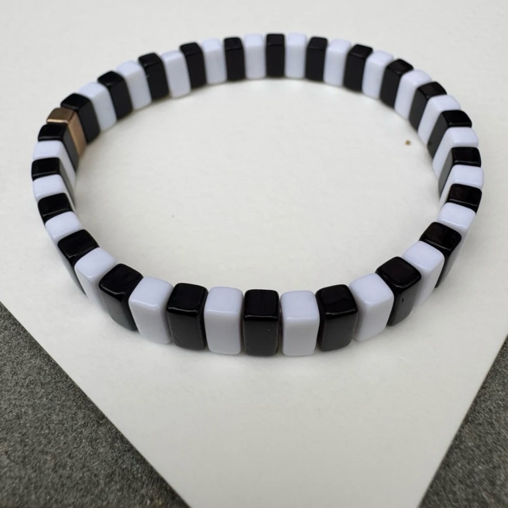 NWOT Black and White Tile Bracelet